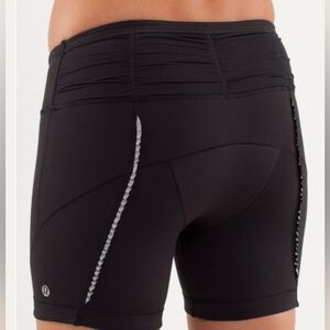 Lululemon Velo Vixen Shorts Black Size 10